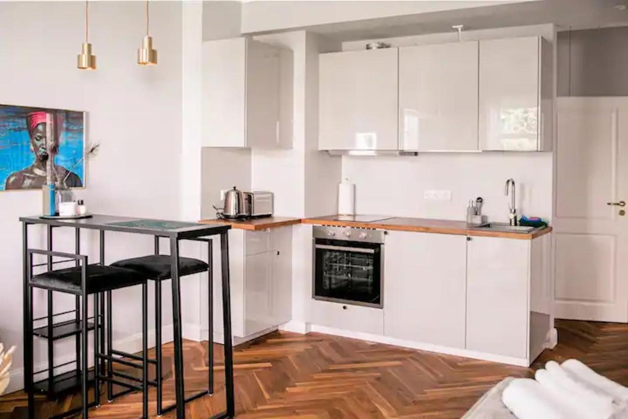 Arbio I Design Apart In Charlottenburg Berlin Eksteriør billede